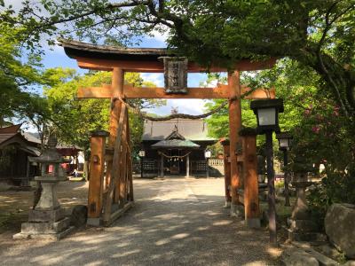 彌榮神社 鳥居と拝殿