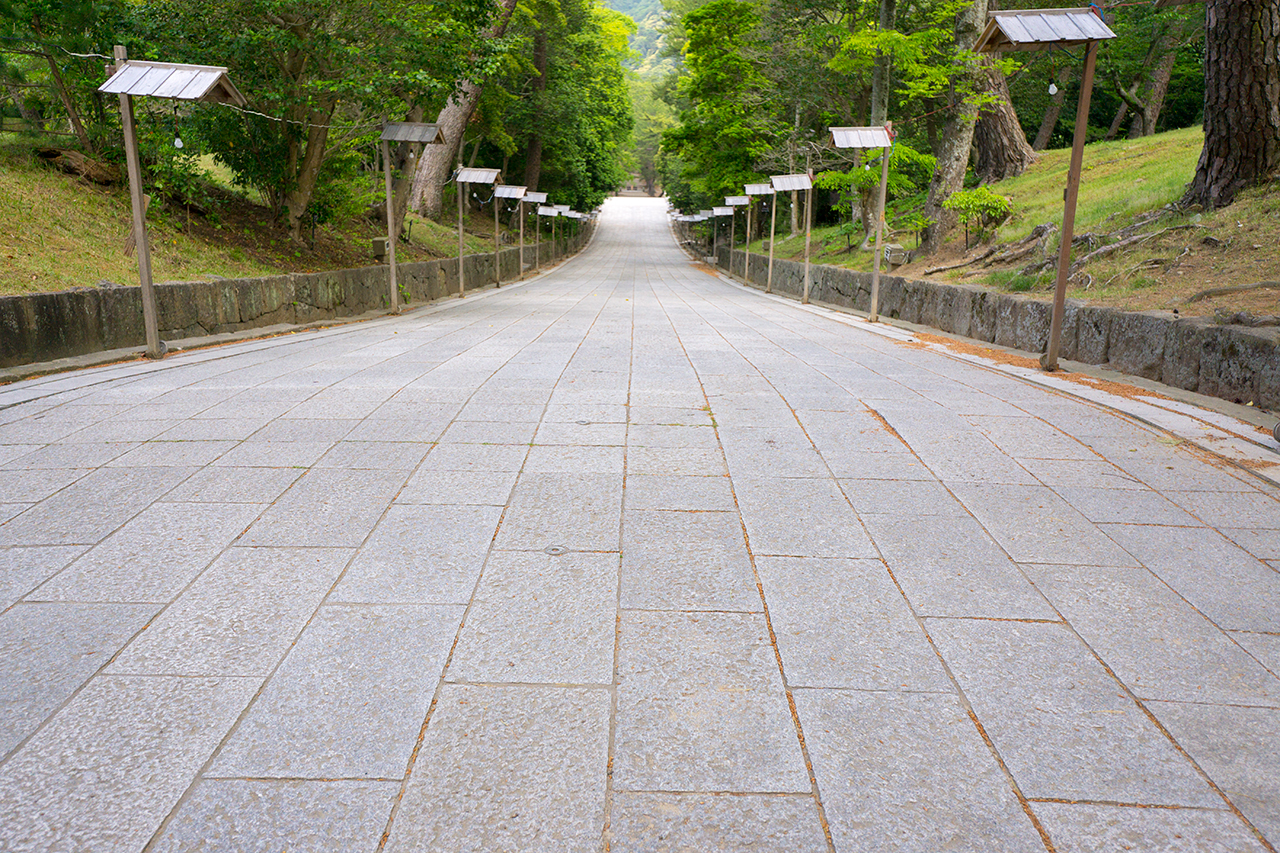 下り参道