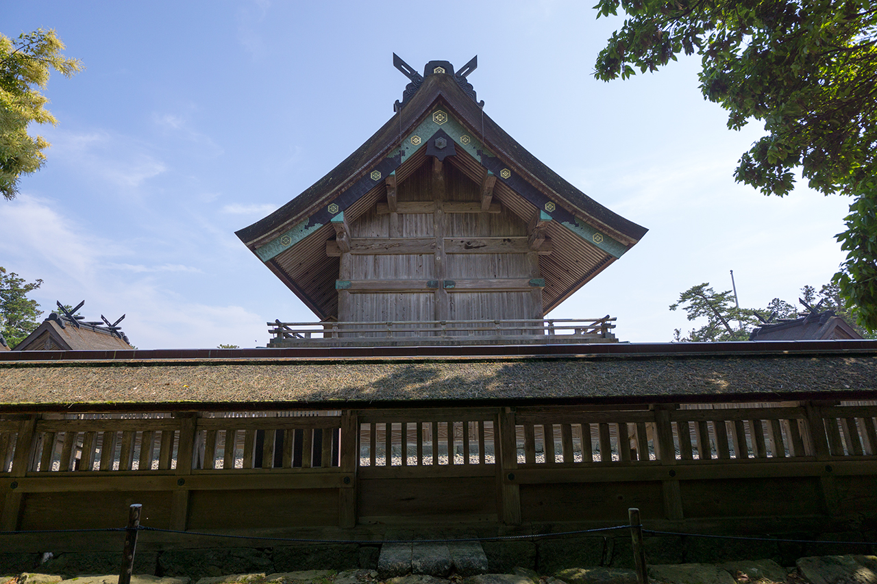 本殿 西側の遥拝所 