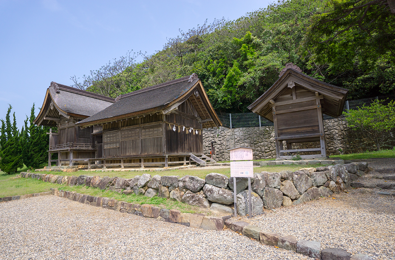 上宮 本殿・幣殿・拝殿・随神門