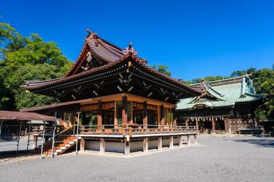 三嶋大社 舞殿と拝殿
