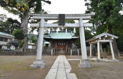 多賀神社 鳥居と拝殿