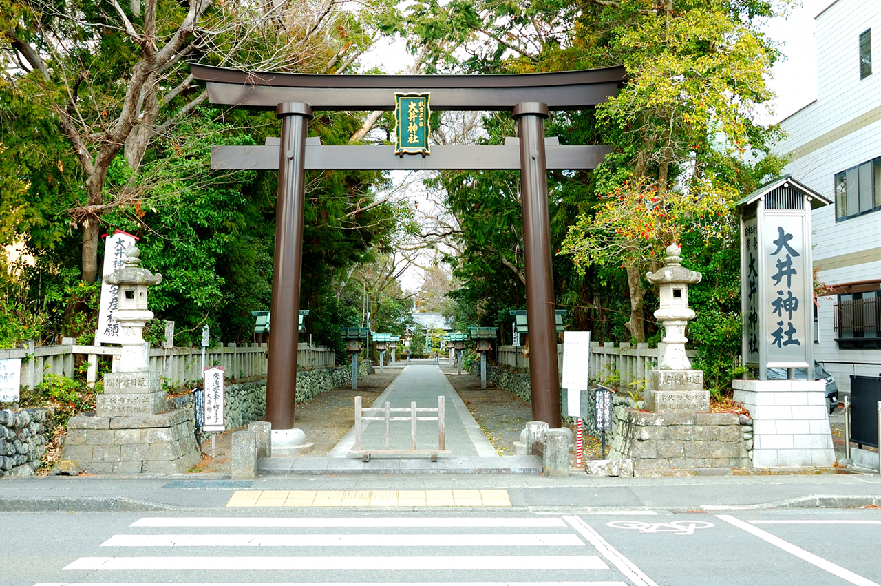 道中飛脚奉納燈籠