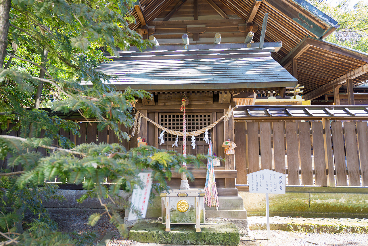 宇都宮二荒山神社 末社 女体宮 社殿