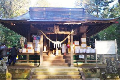 生子神社 拝殿