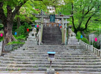 諏訪神社 石段と鳥居