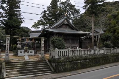 一宮神社 鳥居と社殿