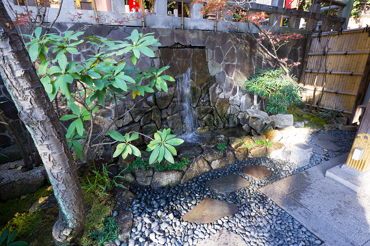 小さな滝