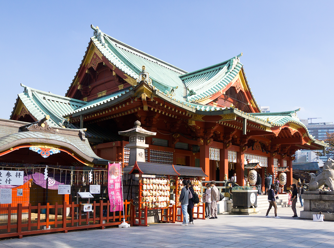 御神殿 斜め