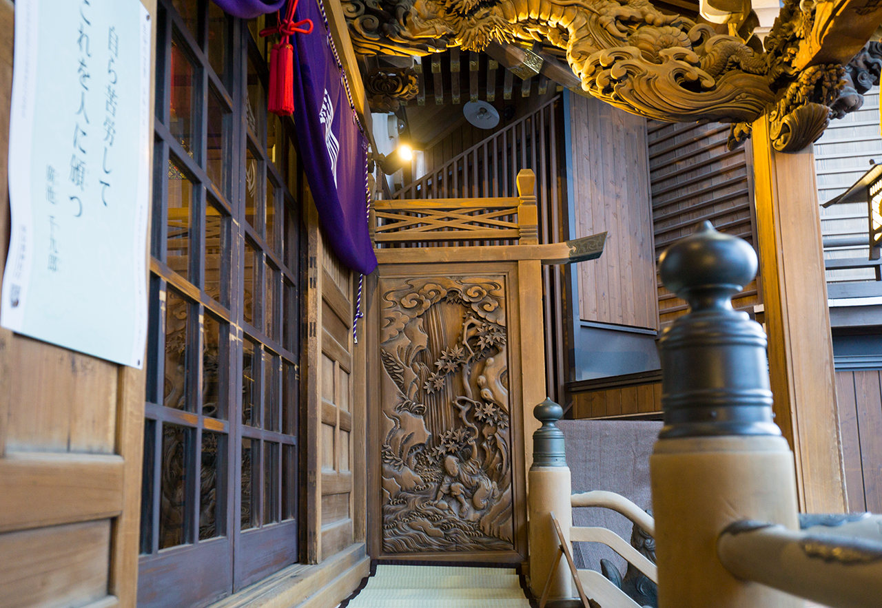 養老の滝の彫刻