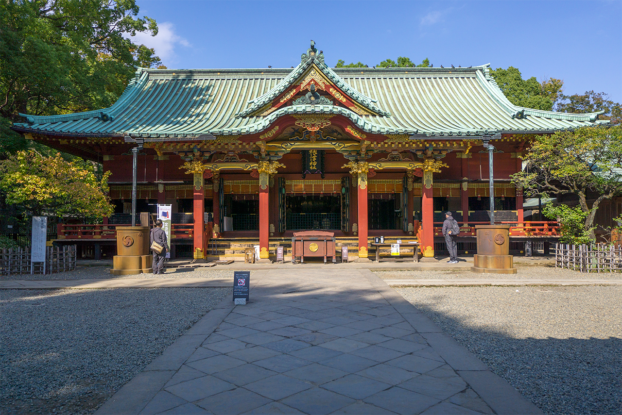根津神社 拝殿 正面 