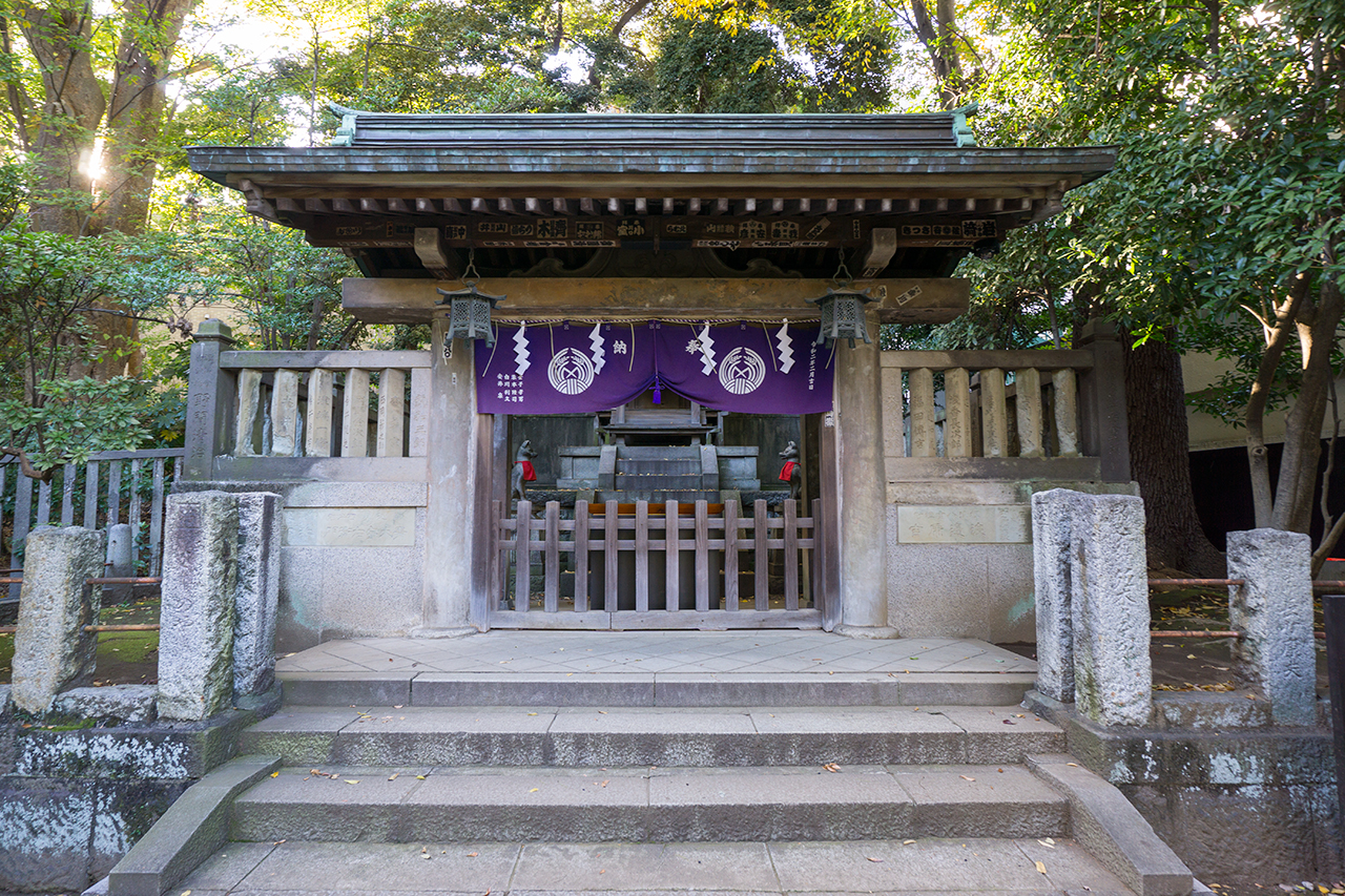駒込稲荷神社 社殿