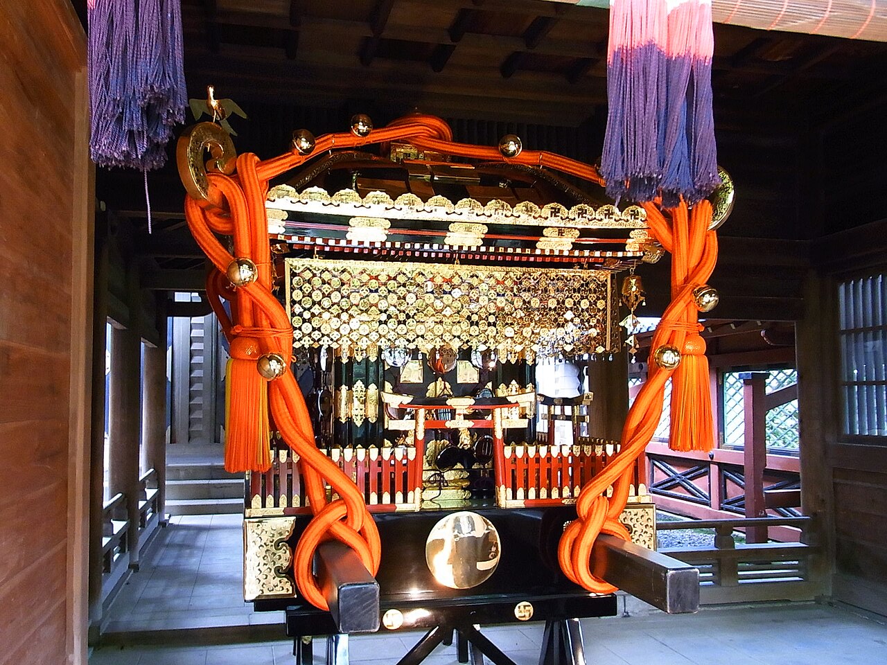 六代将軍徳川家宣公奉納の神輿