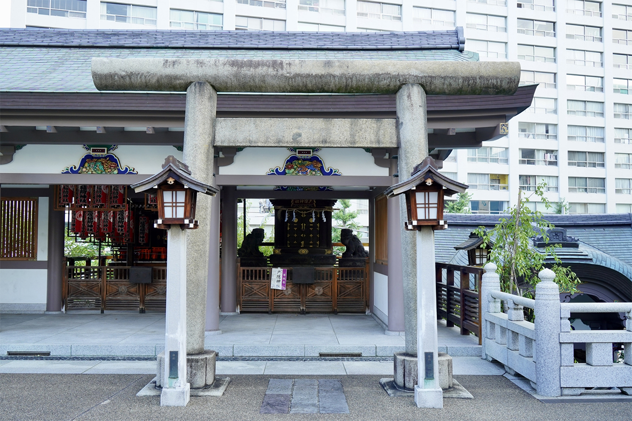 戸隠神社前の鳥居
