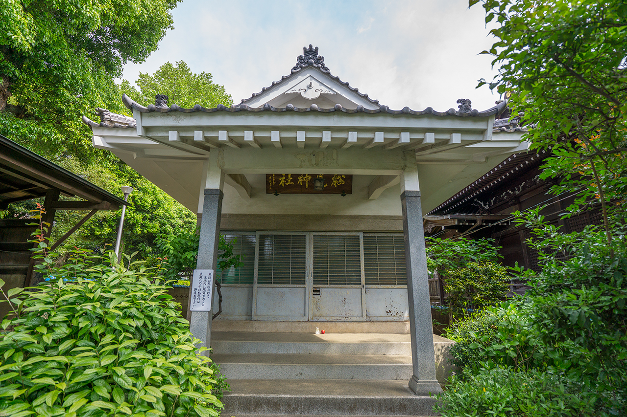 関東松尾神社 社殿