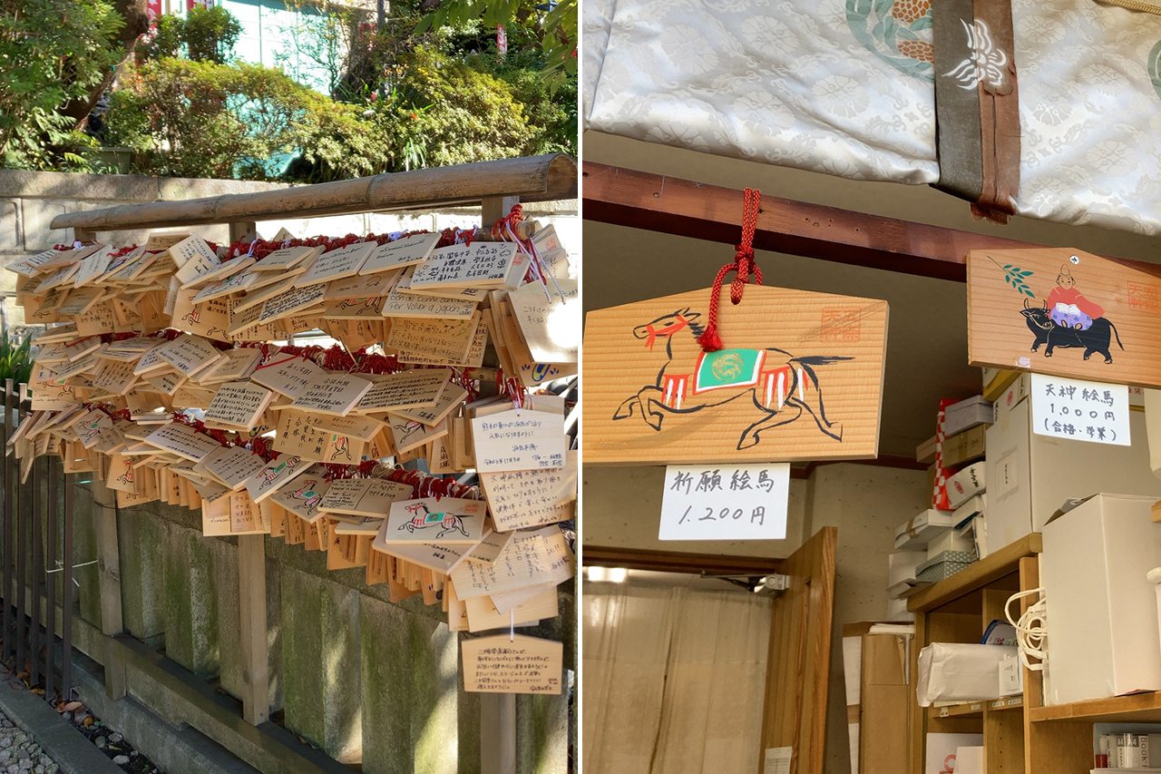 絵馬と絵馬掛け