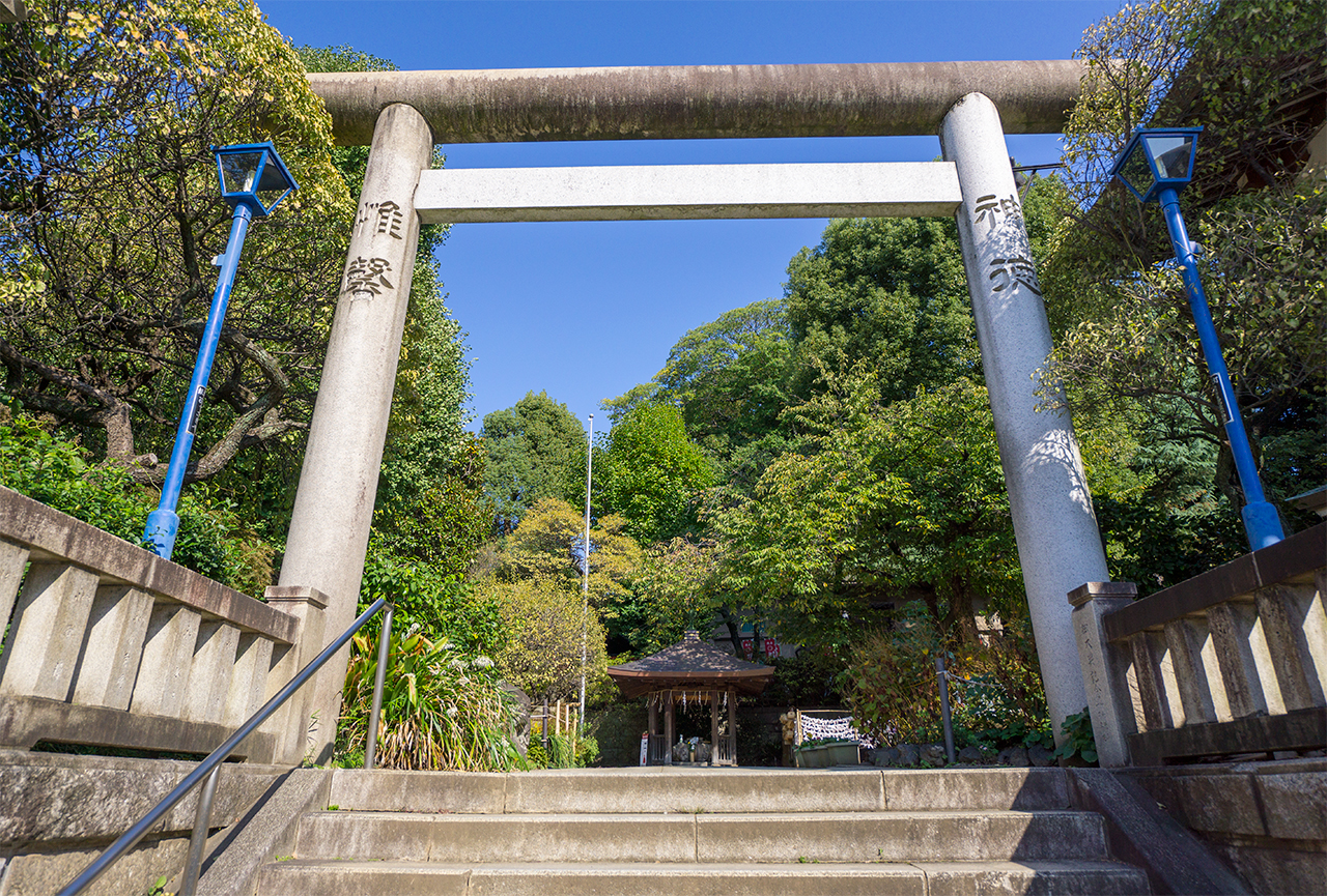 西の鳥居