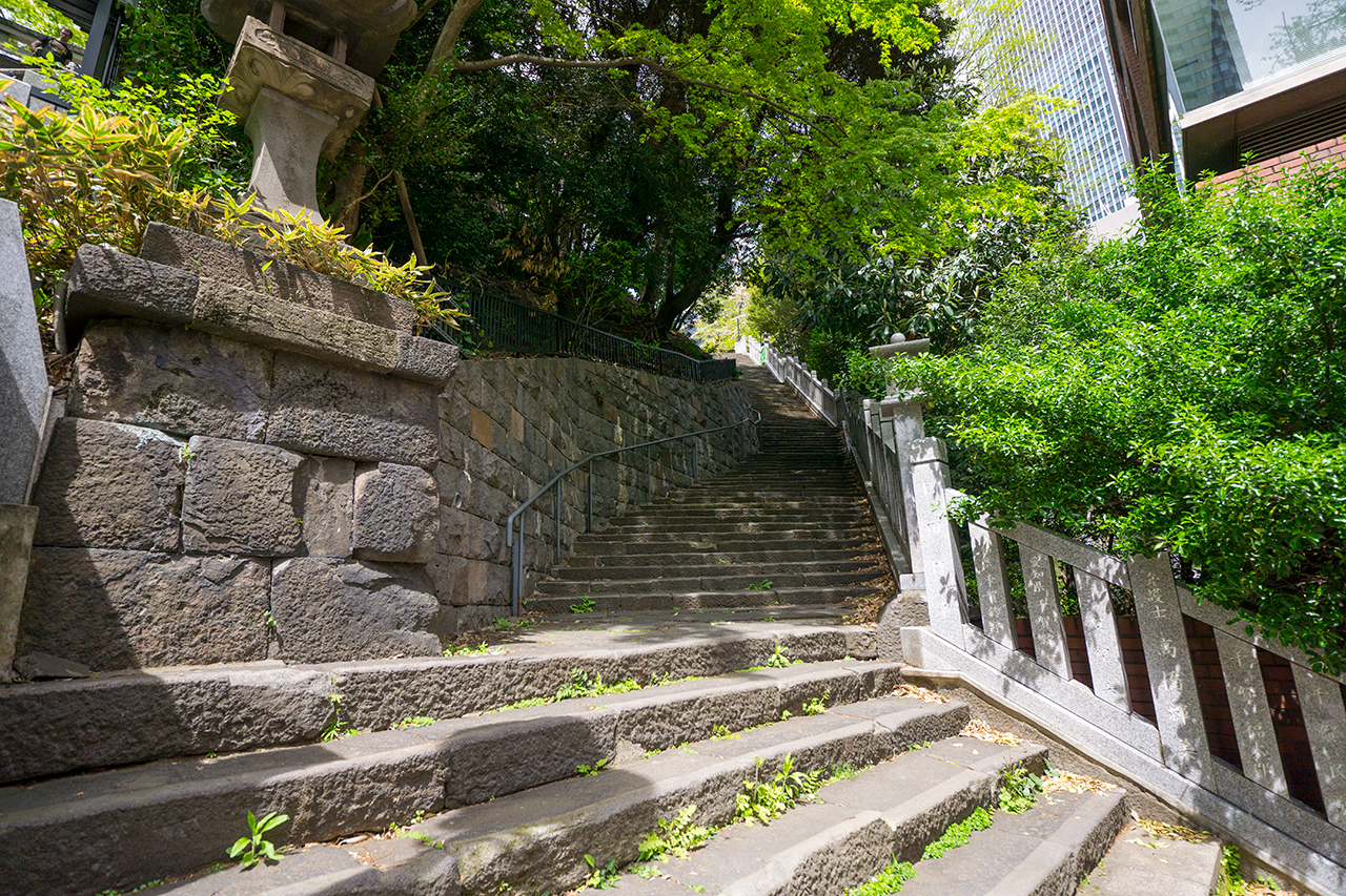 港区愛宕神社 女坂