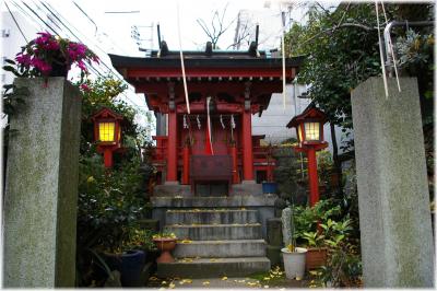 亀塚稲荷神社 拝殿
