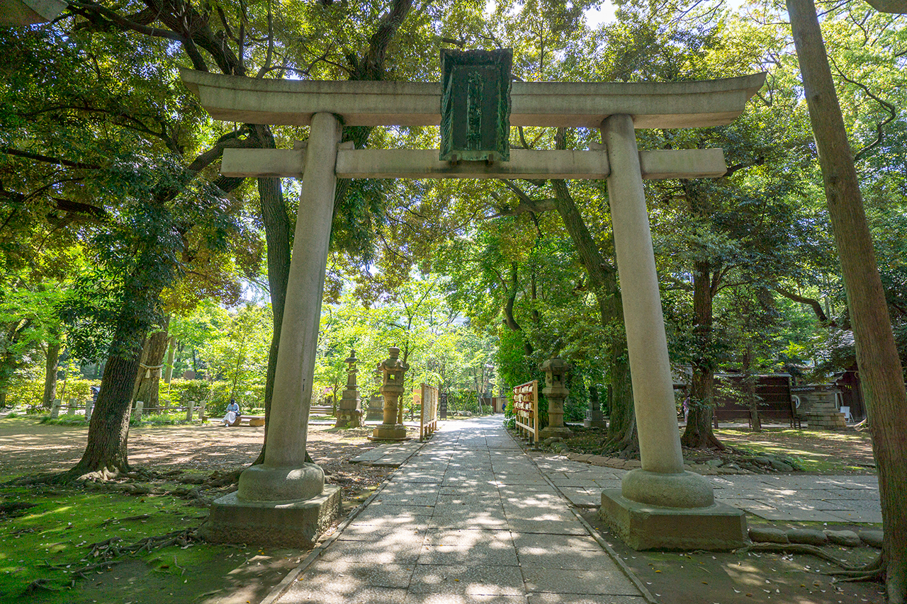 東側の二の鳥居