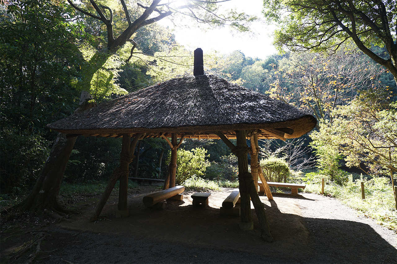 清正井の道中の休憩所