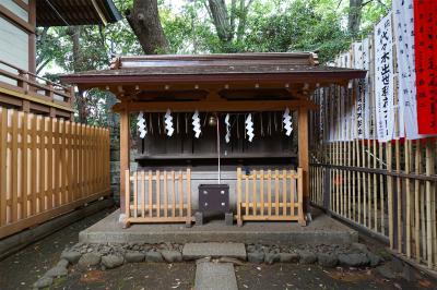 代々木八幡宮 榛名社・天神社・稲荷社 社殿