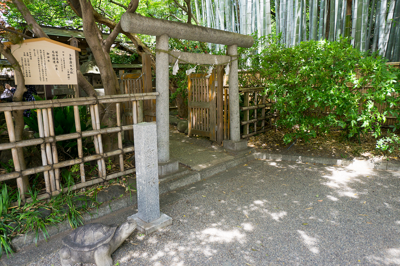 多摩清水社の鳥居