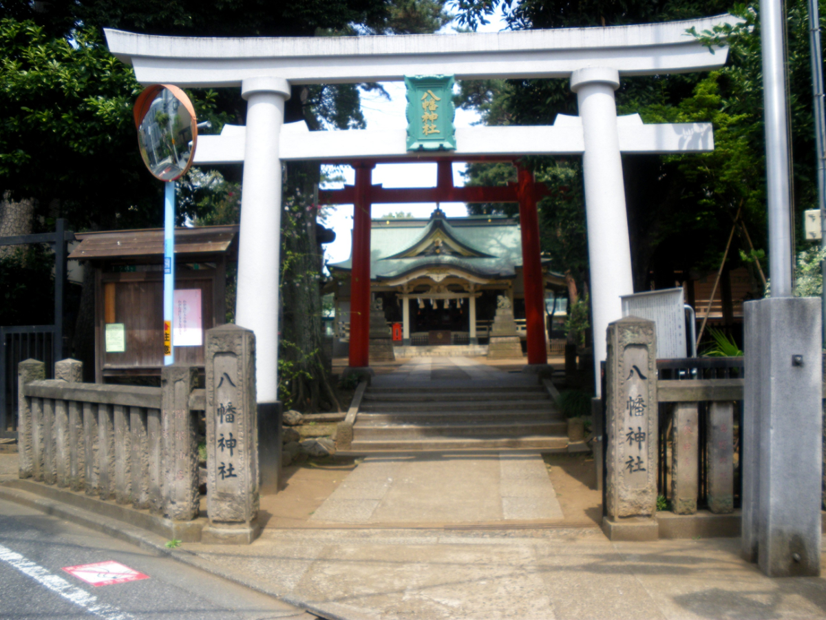 鳥居と拝殿