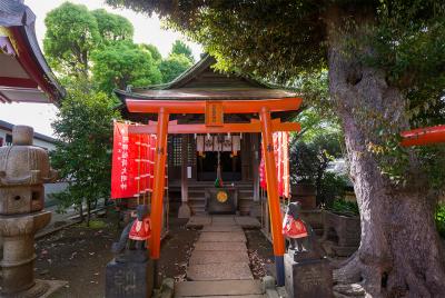 品川神社 阿那稲荷神社 上社の鳥居と社殿