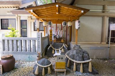 蛇窪神社 福活岩・親子岩