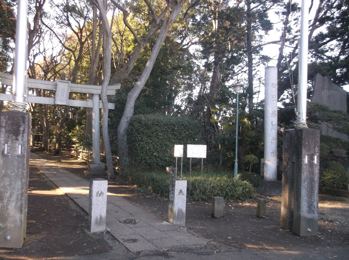 鳥居と社号標