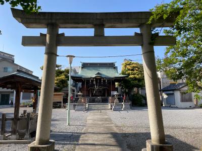 三輪里稲荷神社 鳥居と拝殿