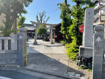 隅田稲荷神社 鳥居と社号標