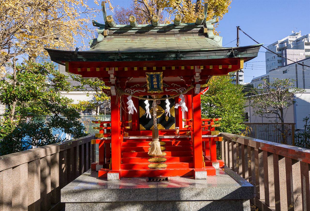 七渡神社社殿