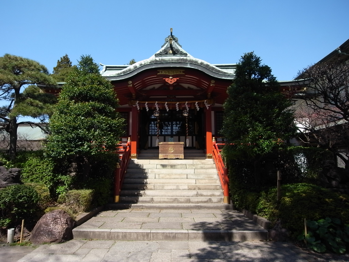 鳥居と社号標