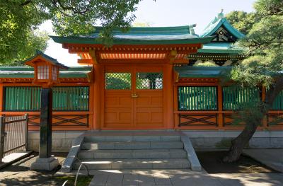 穴八幡宮 出現殿の玉垣