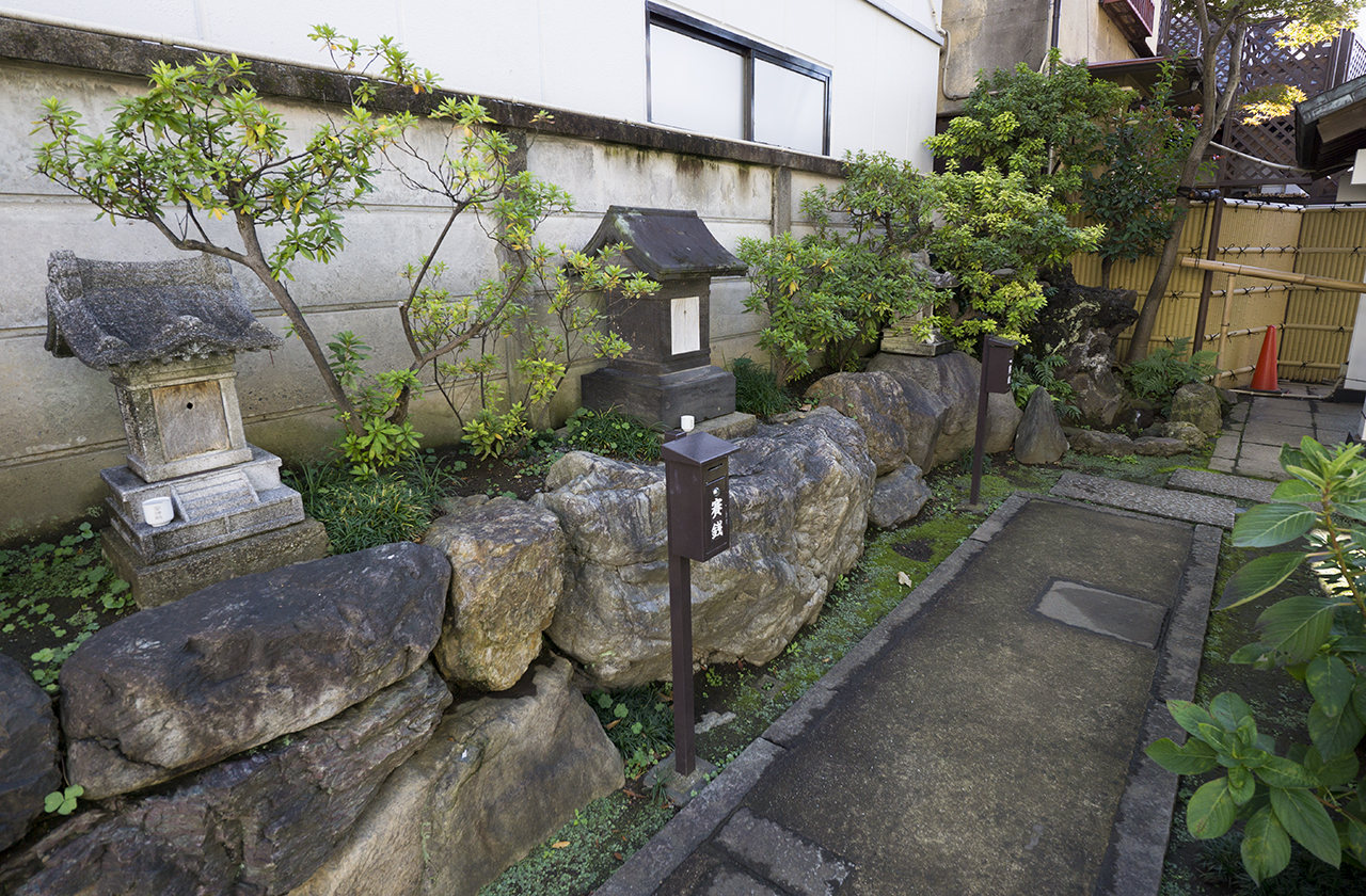 境内の末社一覧