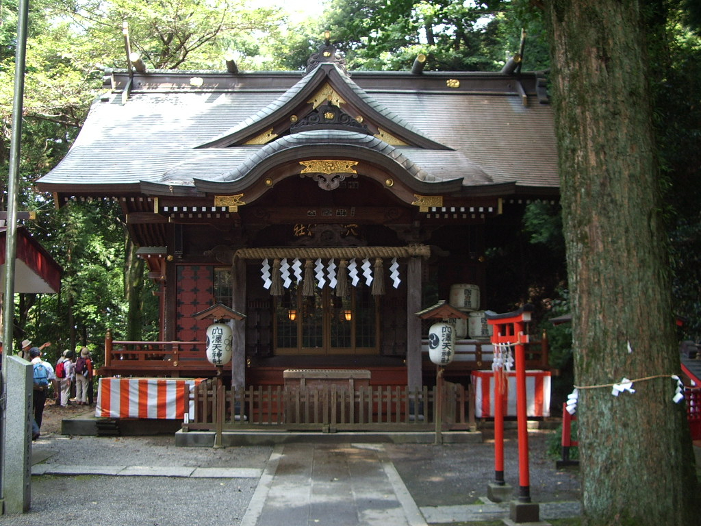 拝殿