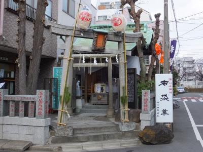 深川稲荷神社 鳥居と拝殿