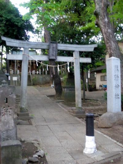 堀ノ内熊野神社 鳥居と拝殿