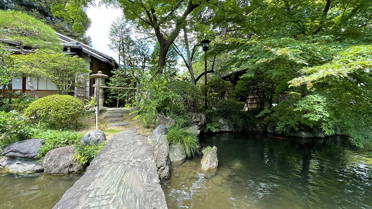 神池庭園　中島