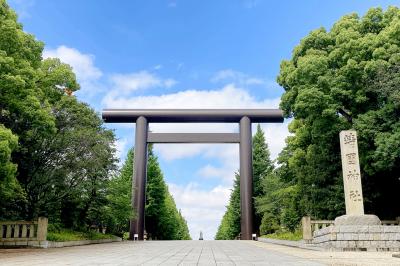 靖国神社 大きい第一の鳥居