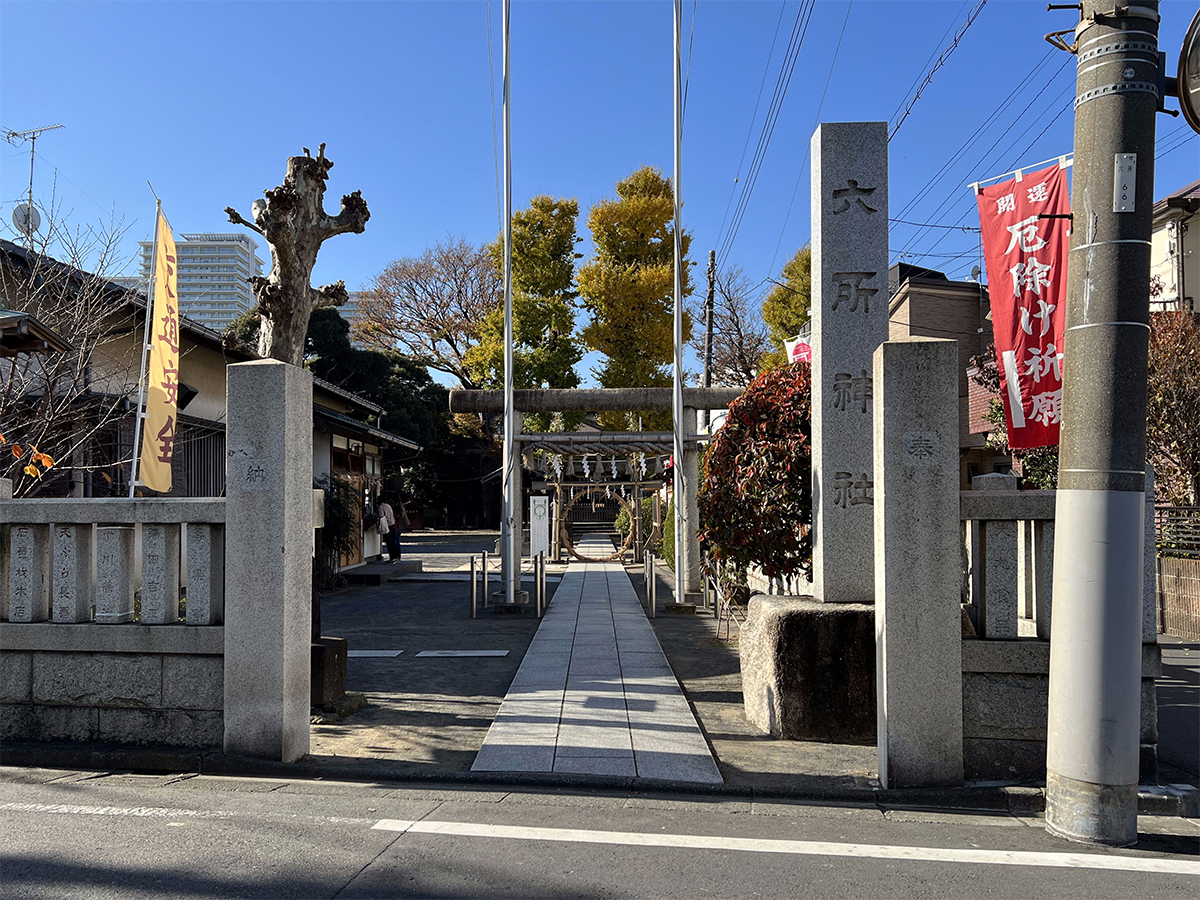 社号標と鳥居