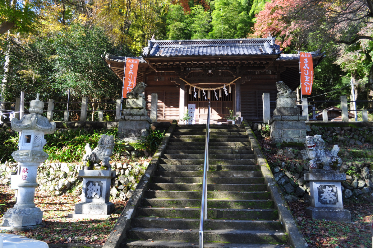 拝殿