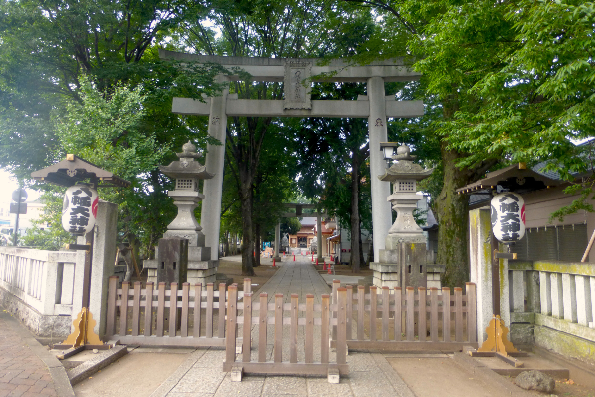 鳥居と参道