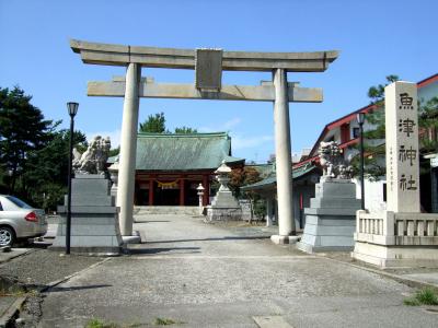 魚津神社 鳥居と拝殿