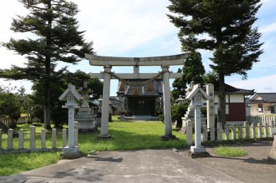 西保神社 鳥居と拝殿