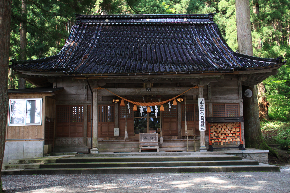 拝殿