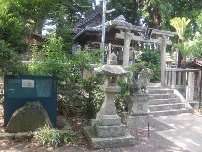 内原王子神社 鳥居と拝殿