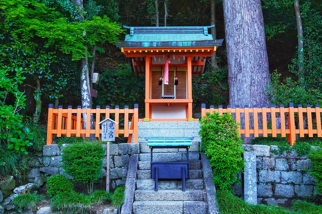 児宮(多富気王子神社)